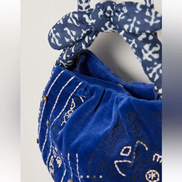 Free people Aria Mini Velvet Bag - Picture 11 of 12